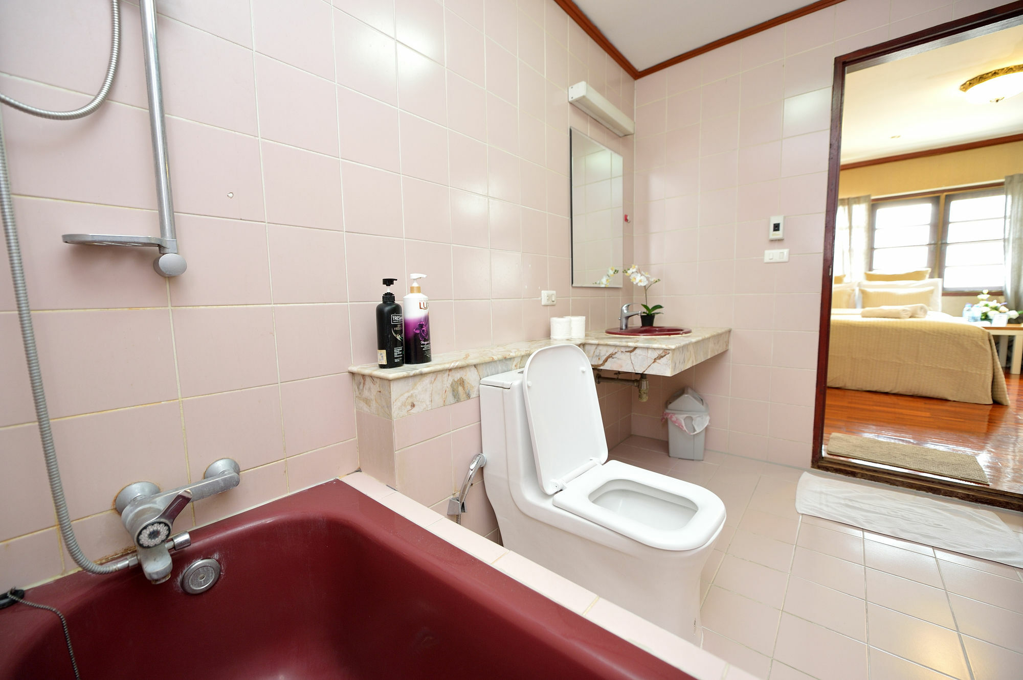 בנגקוק Lost And Found Bed And Breakfast מראה חיצוני תמונה