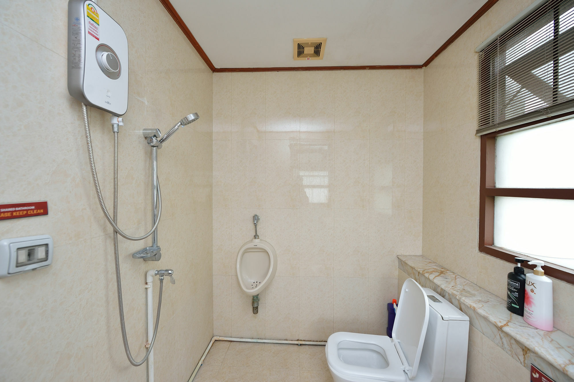 בנגקוק Lost And Found Bed And Breakfast מראה חיצוני תמונה